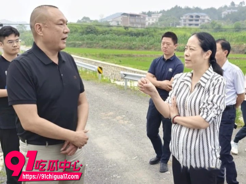 湖南省邵阳市副市长仇珂静因贪污落马曾经包养男模的黑历史曝光14 湖南省邵阳市副市长仇珂静因贪污落马曾经包养男模的黑历史曝光14