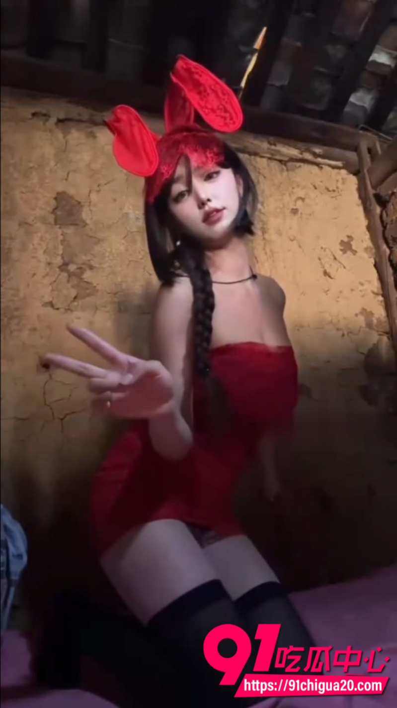 抖音巨乳网红 小茉莉11 抖音巨乳网红 小茉莉11