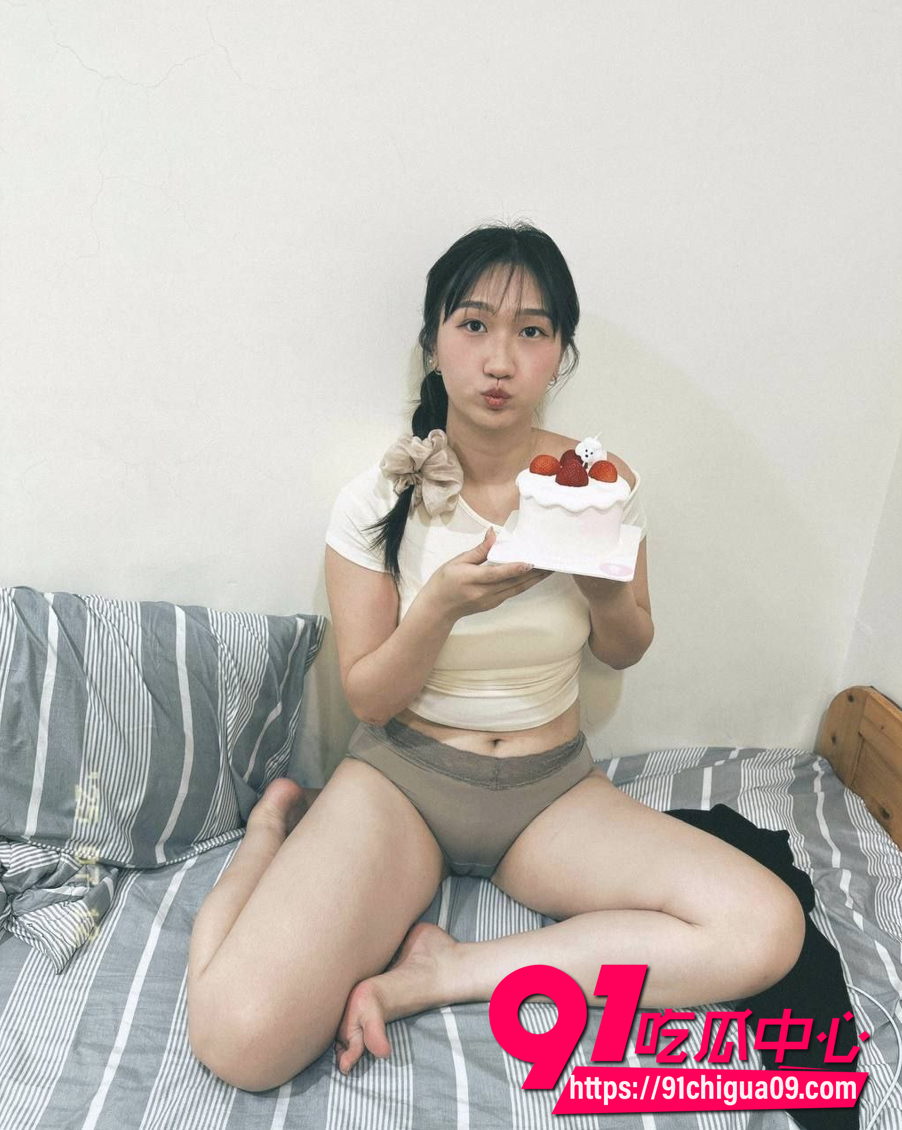 台湾少妇自慰高潮3