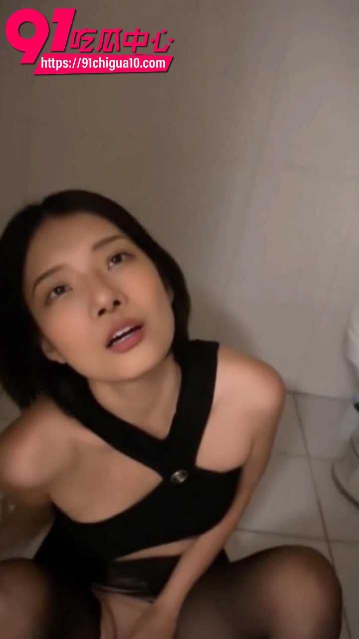 极品台湾车模女神祯祯圣诞黑丝骑乘口爆2 极品台湾车模女神祯祯圣诞黑丝骑乘口爆2