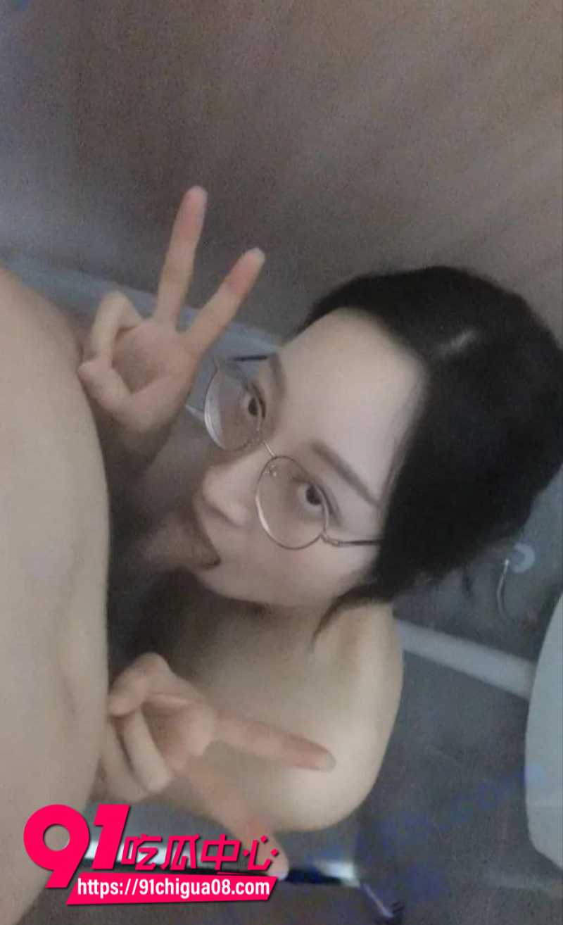 湖南科技大学女大学生张洁谊跟男友在男生宿舍做爱激战4