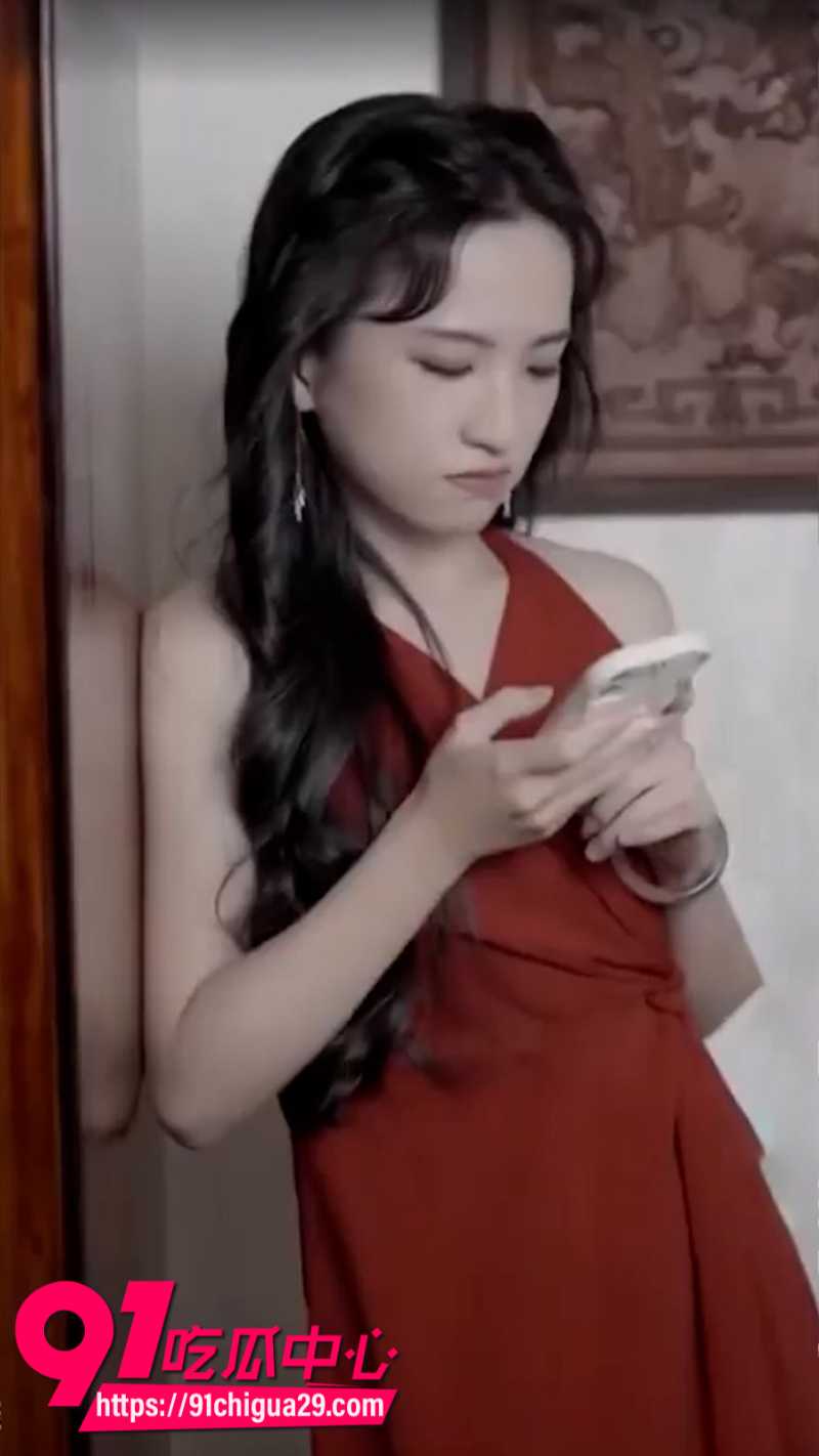 国产擦边短剧我的绝色女房东4
