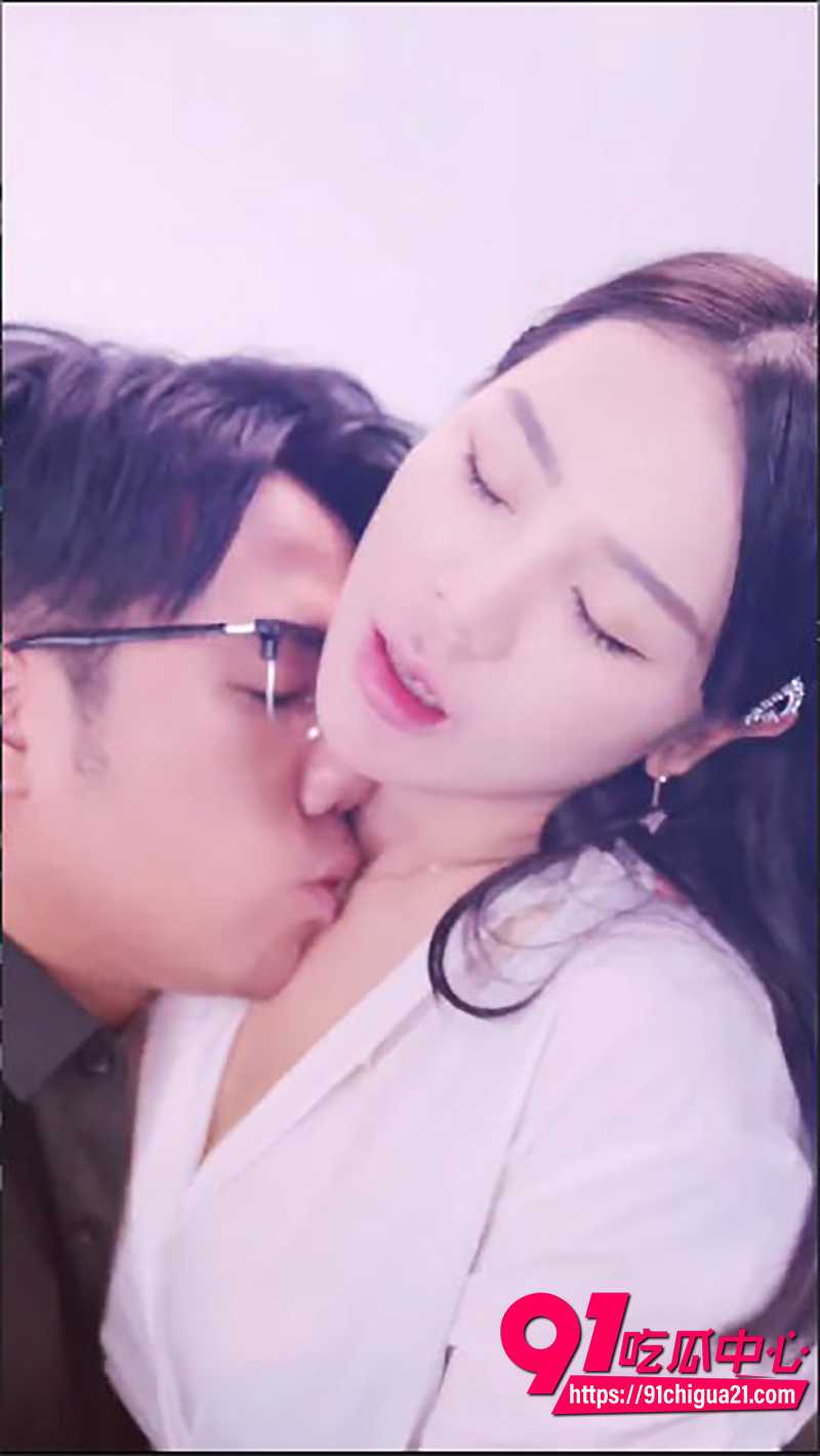 每日擦边短剧职场热恋曲 4 每日擦边短剧职场热恋曲 4