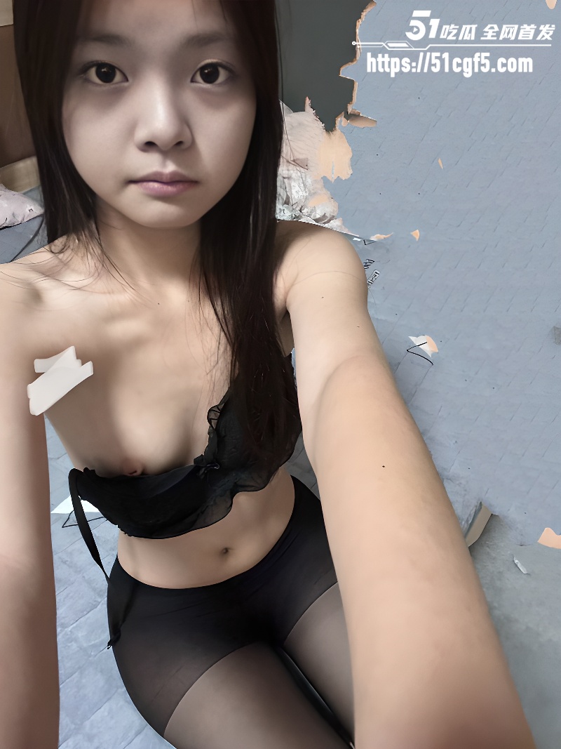 湖南反差婊 邓淑茵 2 湖南反差婊 邓淑茵 2