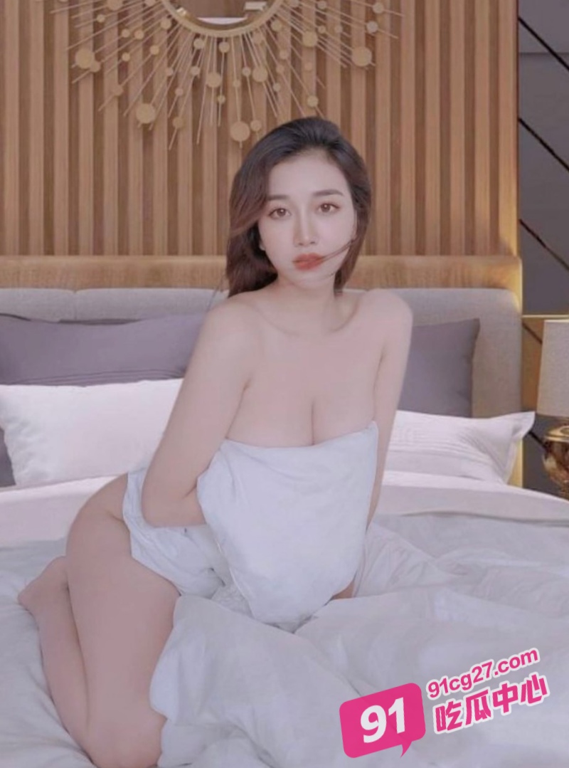F杯大奶模特网红兼职 酒店啪啪全过程流出 探花先生被骚劲儿狠狠硬控了! 配图4