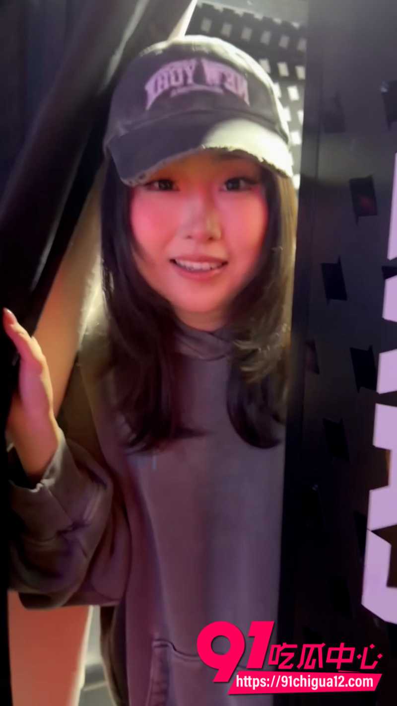 推特露出女王噗噗4 推特露出女王噗噗4