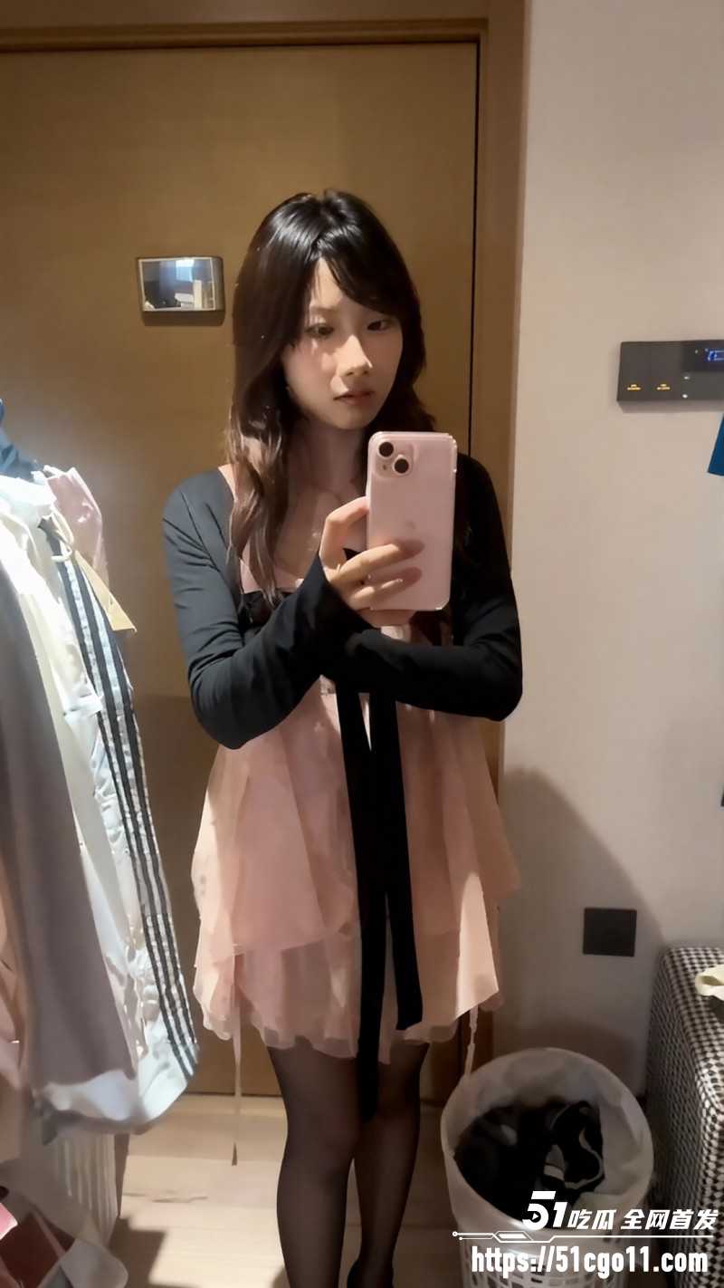 新晋淫妻母狗小KK呀福利新作02 新晋淫妻母狗小KK呀福利新作02