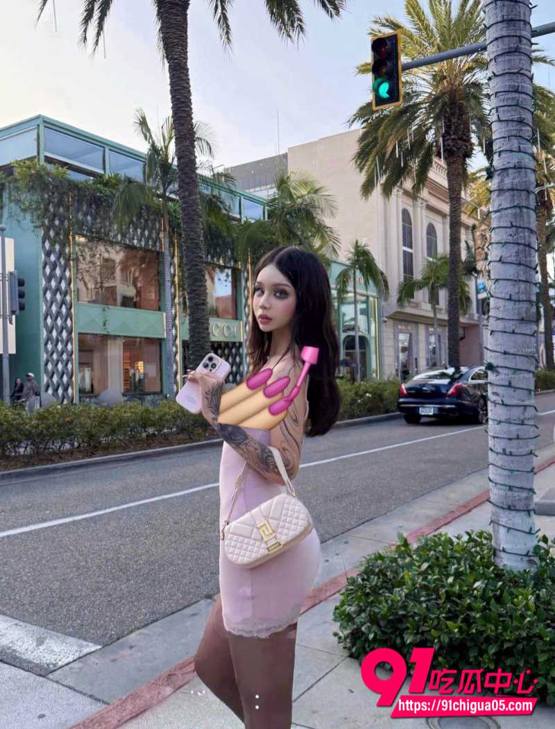 前恒大足球学员田瑞杰变身TS美妖 改性后美艳定居美国粉丝破50w 黑哥狂操翘臀菊花！