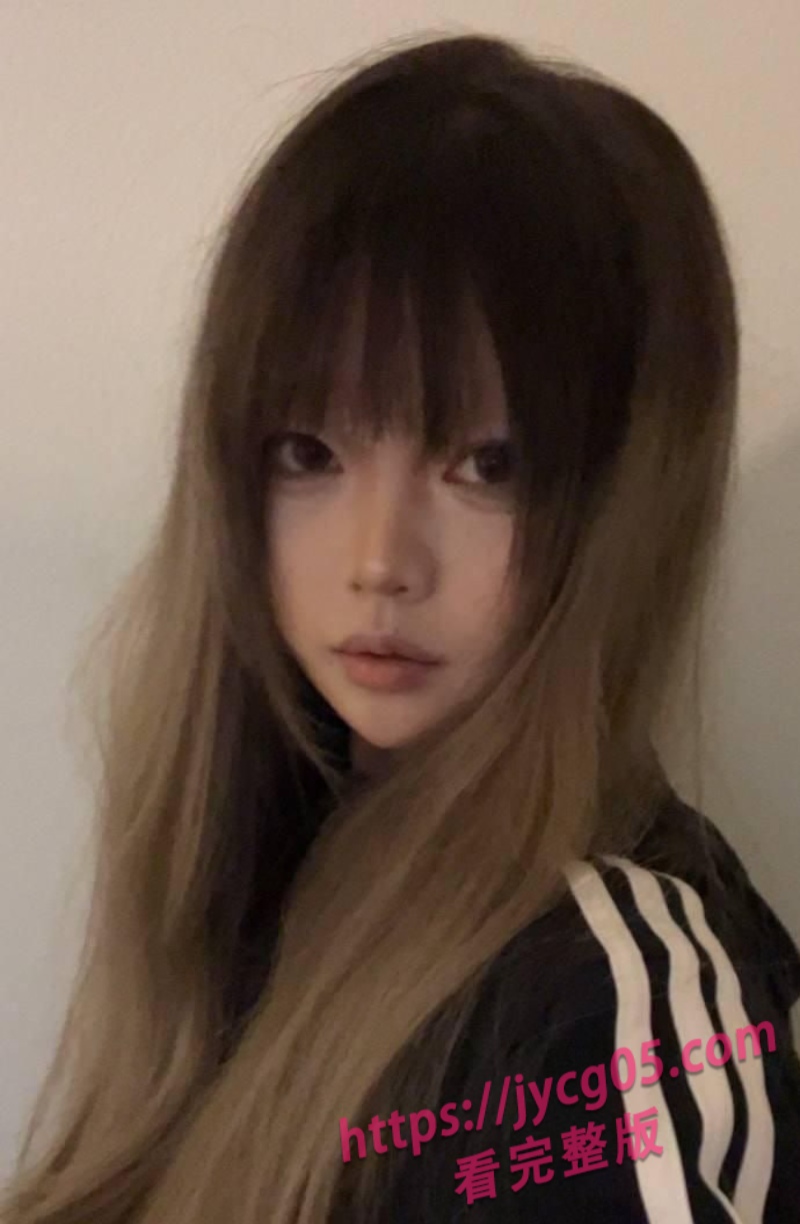 广西科技大学情侣开房视频流出！舔穴激战画面火爆疯传！ 配图