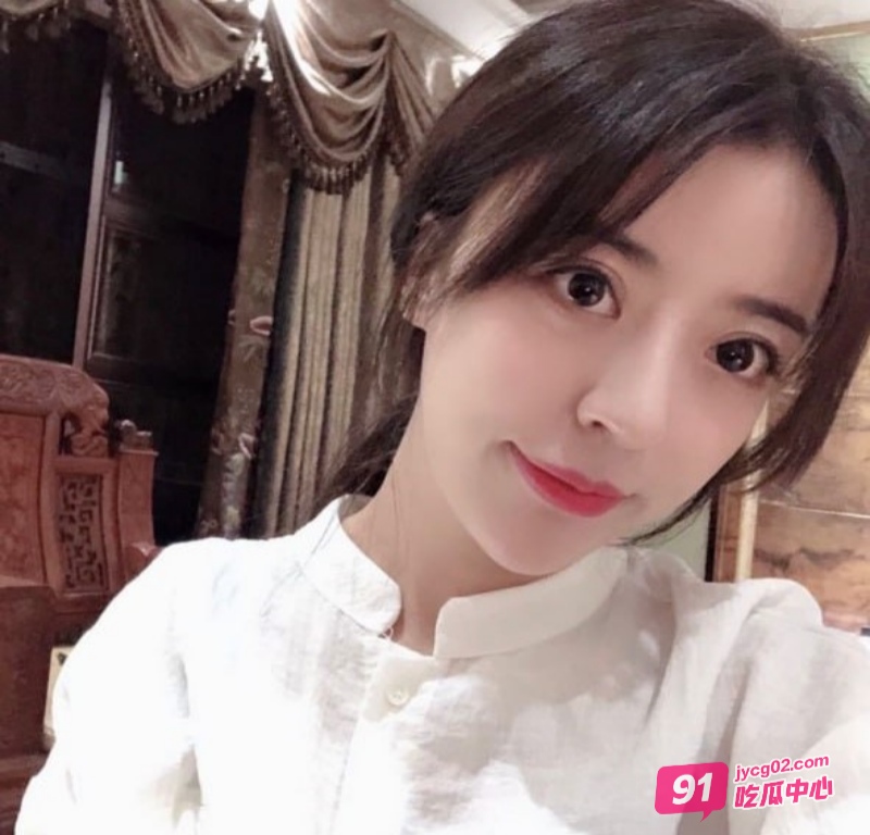 河北沧州已婚人妻金诗媛 口乳足交样样精通 让人爽到飞起！ 配图