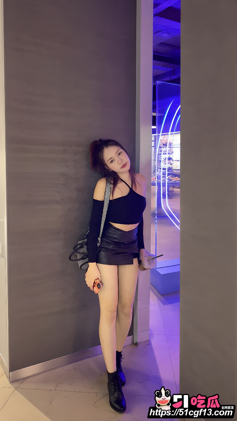 淫荡御姐私拍泄密 3 淫荡御姐私拍泄密 3